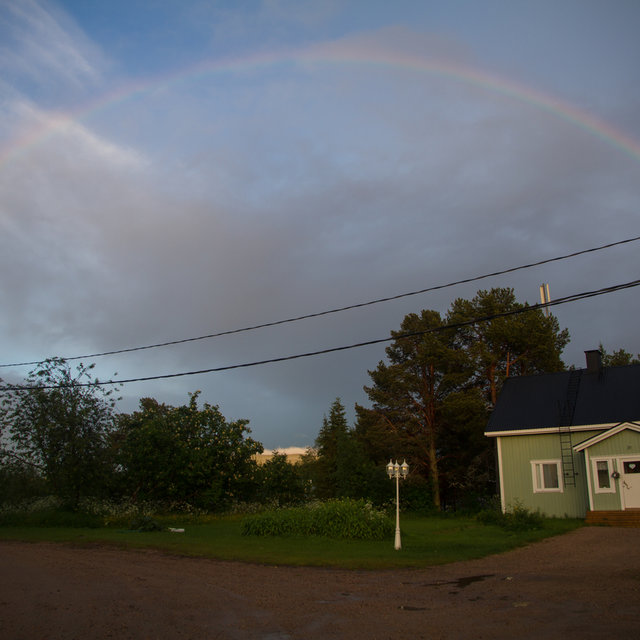 Rainbow over the town of Hetta. 