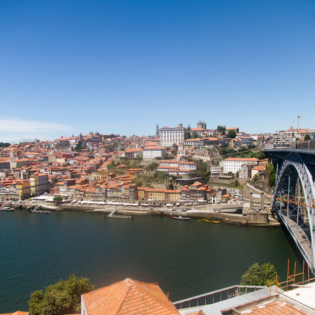View from the Dom Luís I Bridge onto the Ribeira quarter in Porto. 