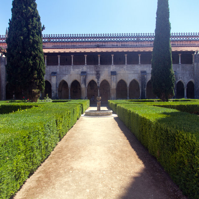 A courtyard in the Batalha Monastery.