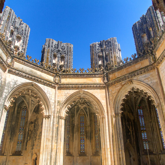 View out of an unfinished chappel of the Batalha Monastery.