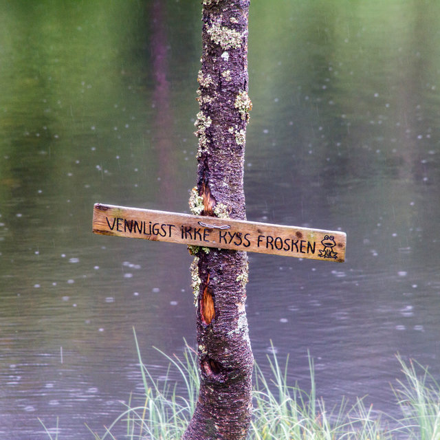 Sign near lake Skomakerdiket reading 